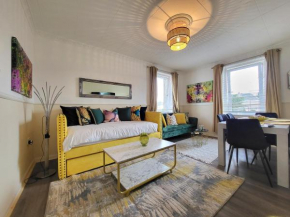 Lovely 4 bed Apt with 8 separate beds